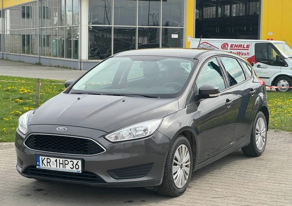 Ford Focus cena 41900 przebieg: 45007, rok produkcji 2018 z Kraków małe 781